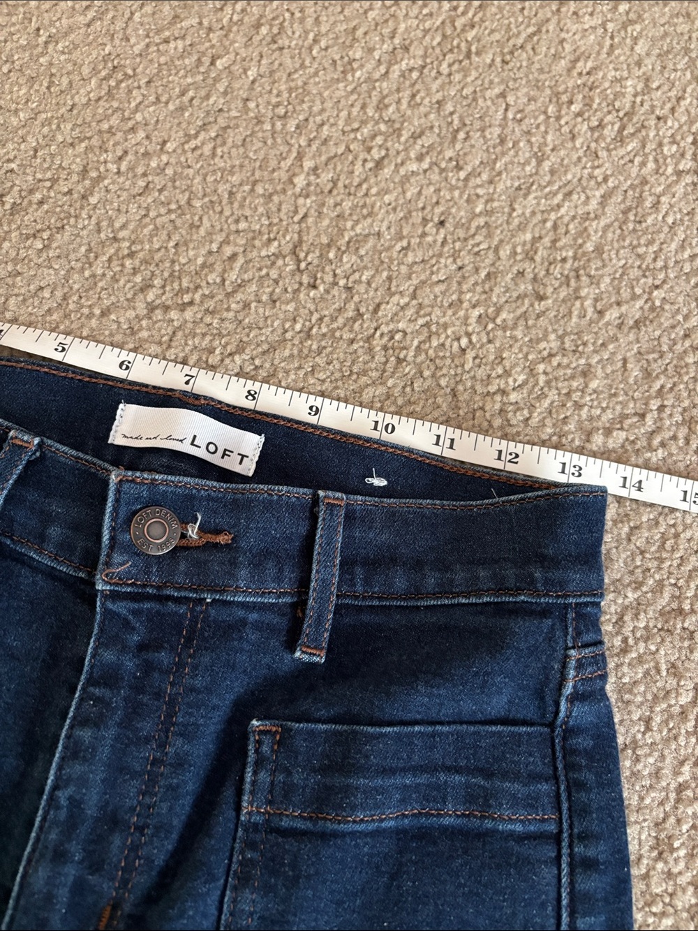 LOFT The Kick Crop Women’s Dark Blue Denim Jeans size 25 - Picture 2 of 8